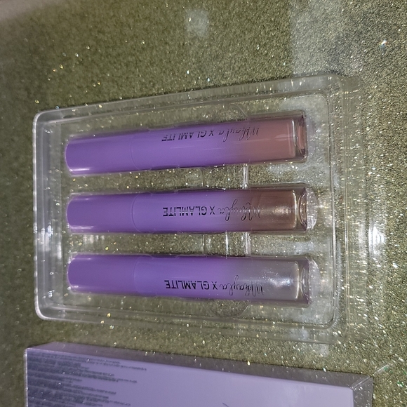 Glamlite Makeup Discontinued Tik Tok Mikayla X Glamlite Lip Set